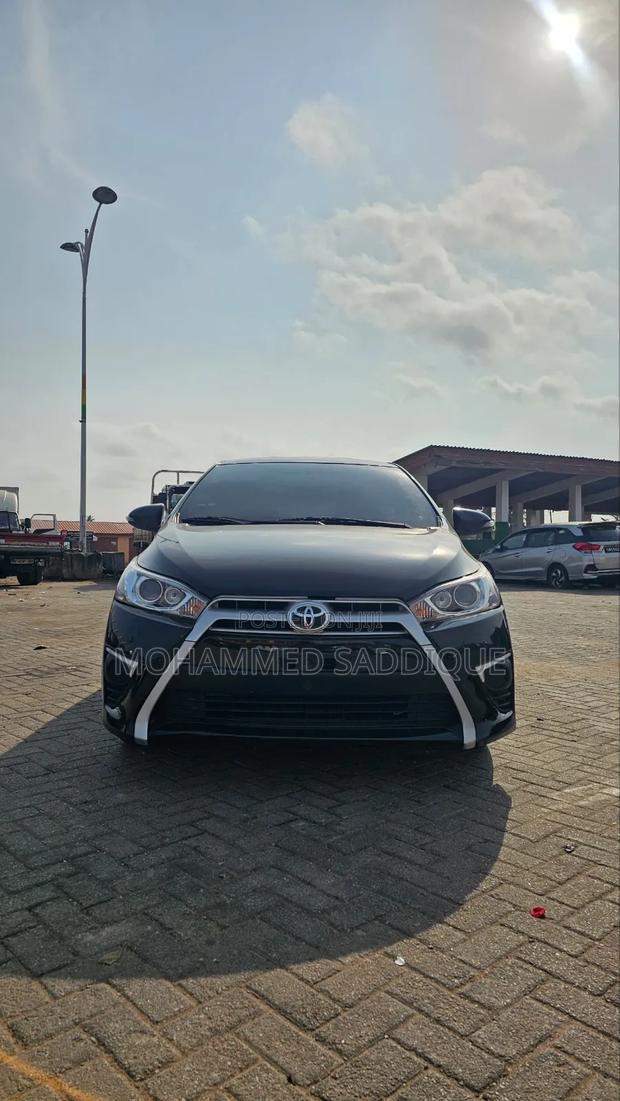 Toyota Yaris 2017 Matt Black