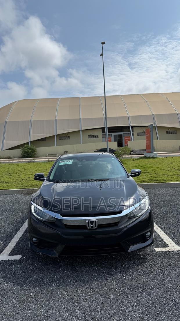 Honda Civic Touring 2dr Coupe (1.5L 4cyl) 2017 Black