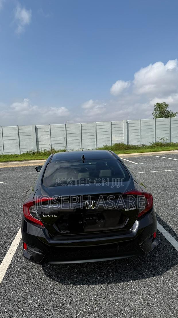 Honda Civic Touring 2dr Coupe (1.5L 4cyl) 2017 Black