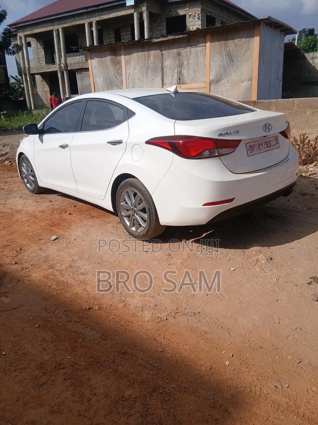 Hyundai Elantra 2016 White