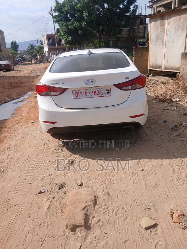 Hyundai Elantra 2016 White