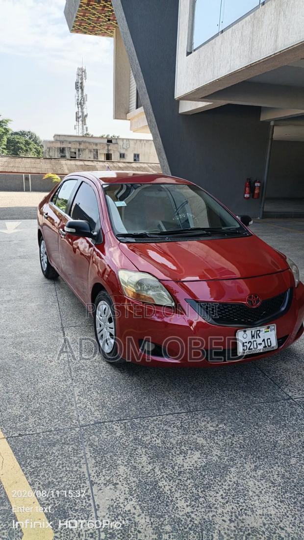 Toyota Yaris 2005 Red