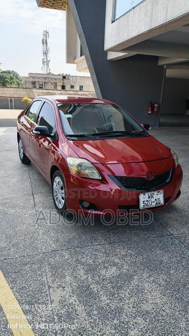 Toyota Yaris 2005 Red