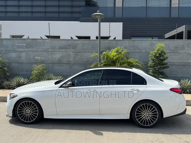 Mercedes-Benz C300 2023 White