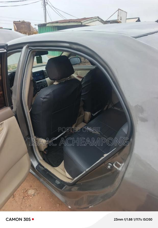 Toyota Corolla 2012 Gray