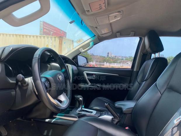 Toyota Fortuner 2019 Black