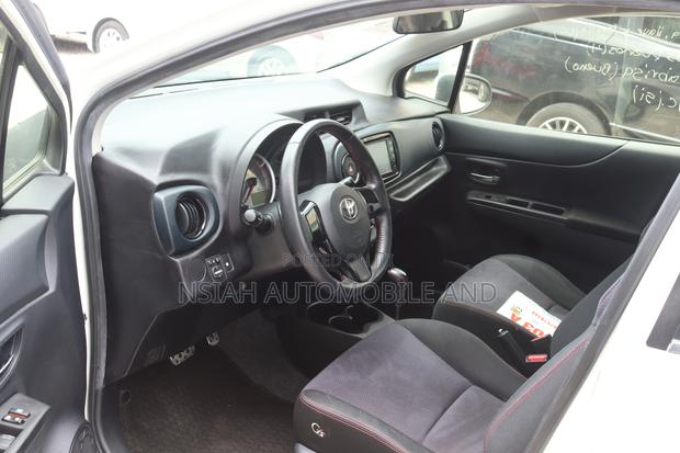 Toyota Vitz 2013 White