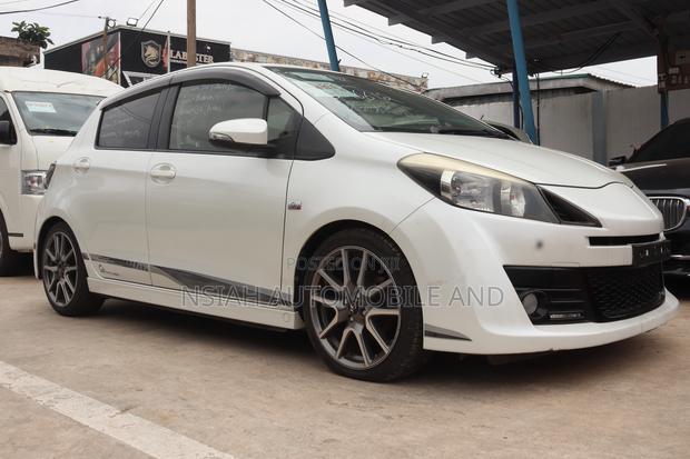 Toyota Vitz 2013 White