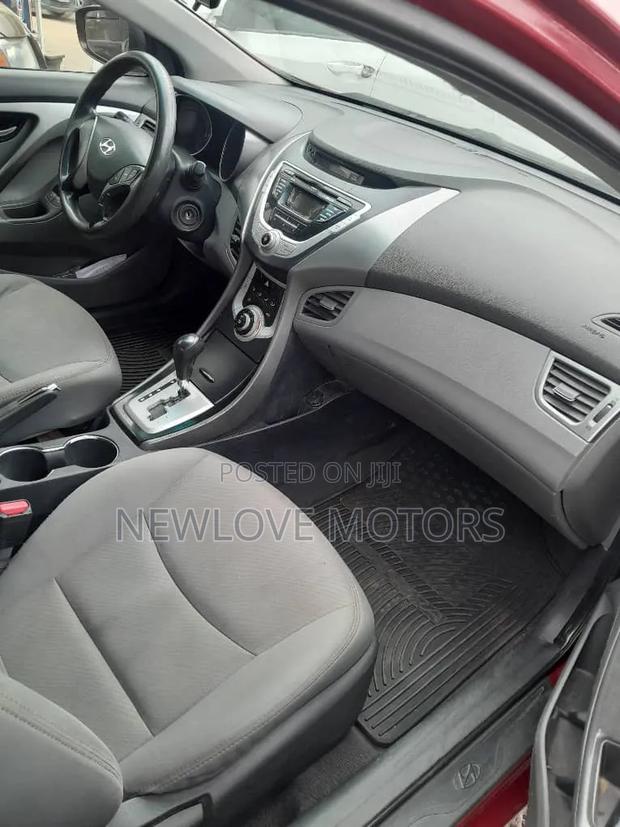 Hyundai Elantra 2013 Red