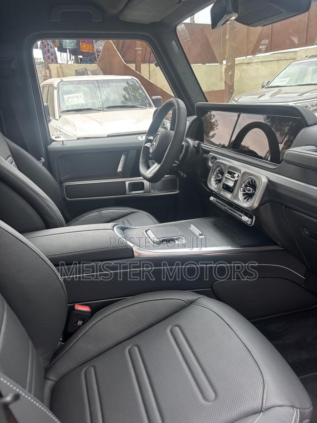 New Mercedes-Benz G-Class 2025 Black