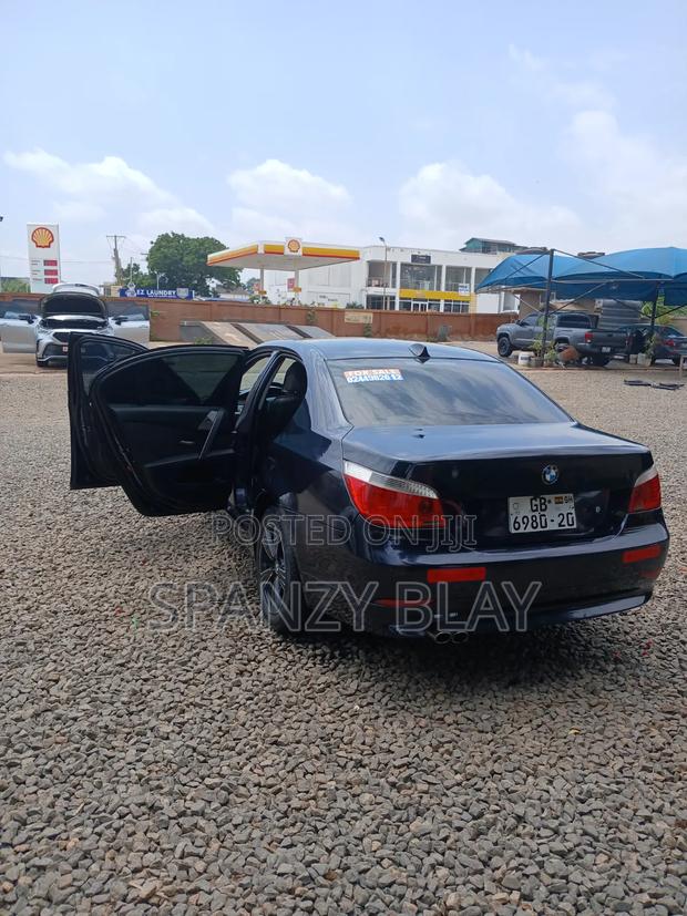 BMW 5 Series 2010 Blue