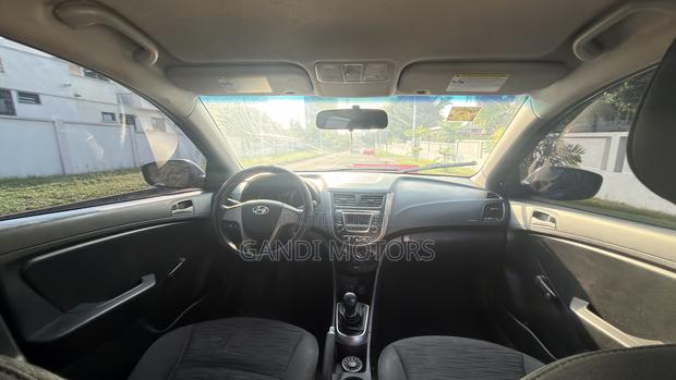 Hyundai Accent 2018 Black