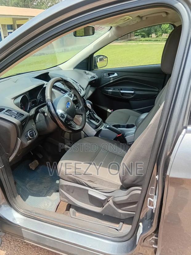 Ford Escape 2016 Gray