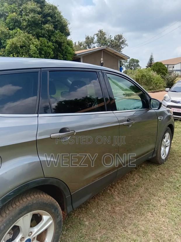 Ford Escape 2016 Gray
