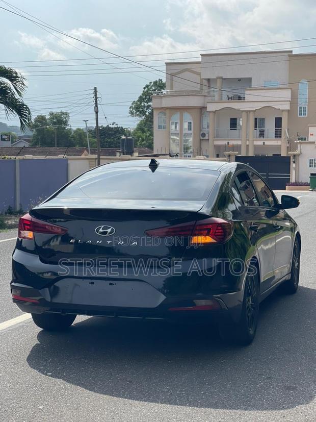 Hyundai Elantra Sport 2019 Black