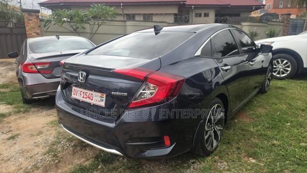 Honda Civic 2020 Gray
