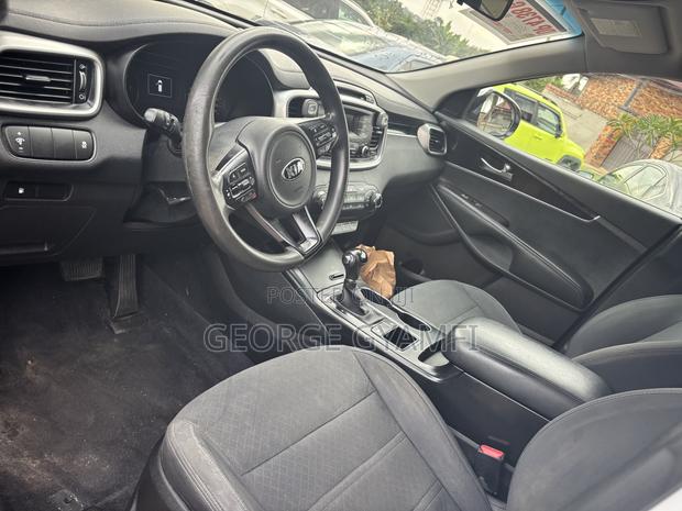Kia Sorento 2.4L LX AWD 2017 White