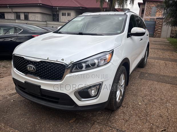 Kia Sorento 2.4L LX AWD 2017 White