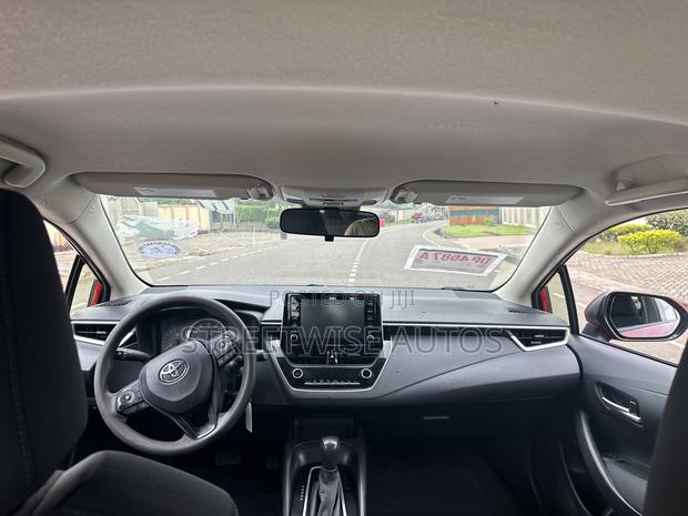 Toyota Corolla LE 2020 Red