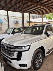 New Toyota Land Cruiser LC300 2024 White for sale