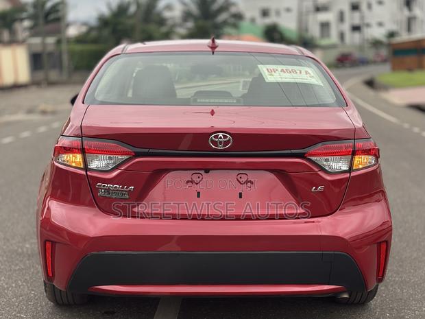 Toyota Corolla LE 2020 Red