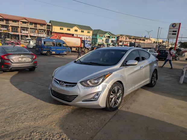 Hyundai Elantra Limited 4dr Sedan (1.8L 4cyl 6A) 2014 Silver