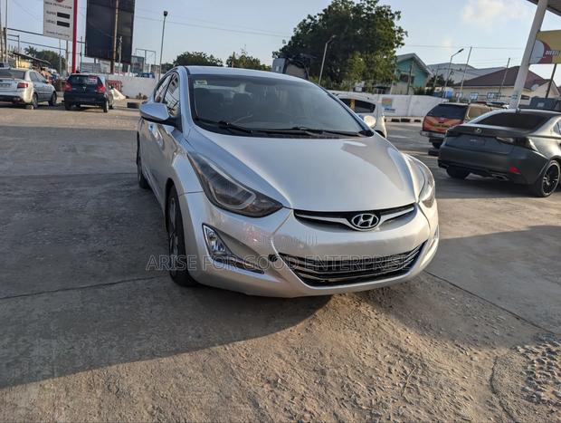 Hyundai Elantra Limited 4dr Sedan (1.8L 4cyl 6A) 2014 Silver