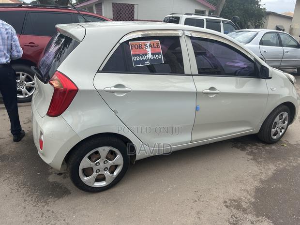 Kia Morning 2012 Off white