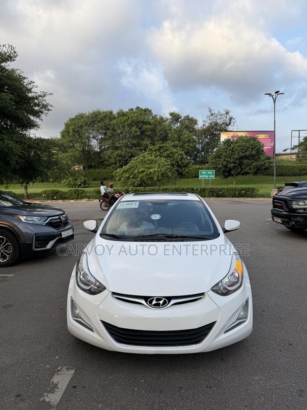 Hyundai Elantra Sport PZEV 4dr Sedan (2.0L 4cyl 6A) 2015 White