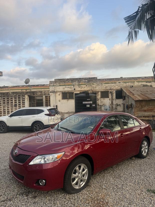 Toyota Camry 2010 Red