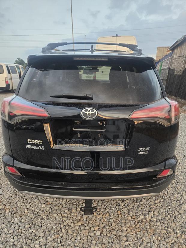 Toyota RAV4 2018 Black