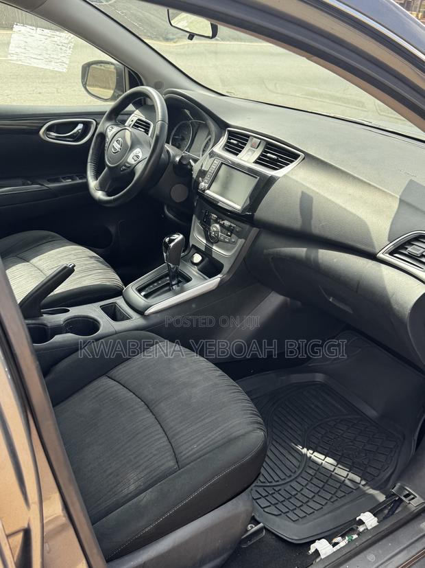 Nissan Sentra 2019 Gray