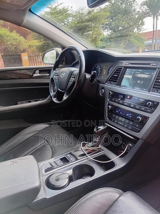 Hyundai Sonata Sport 2.0T Sedan FWD (2.0L 4cyl 6A) 2017 Gray
