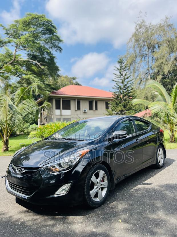 Hyundai Elantra GLS Sedan FWD (1.8L 4cyl 6A) 2013 Black
