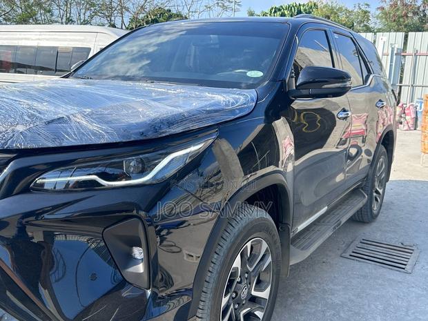 New Toyota Fortuner 2025 Black