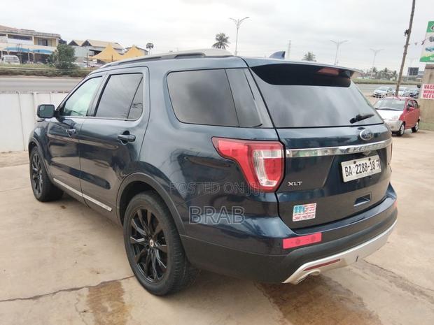 Ford Explorer XLT 4dr SUV AWD (3.5L 6cyl 6A) 2016 Blue