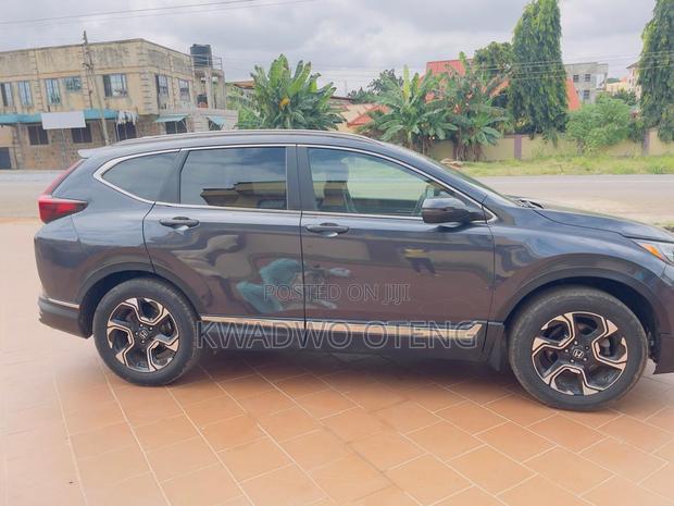 Honda CR-V Touring AWD 2019 Gray