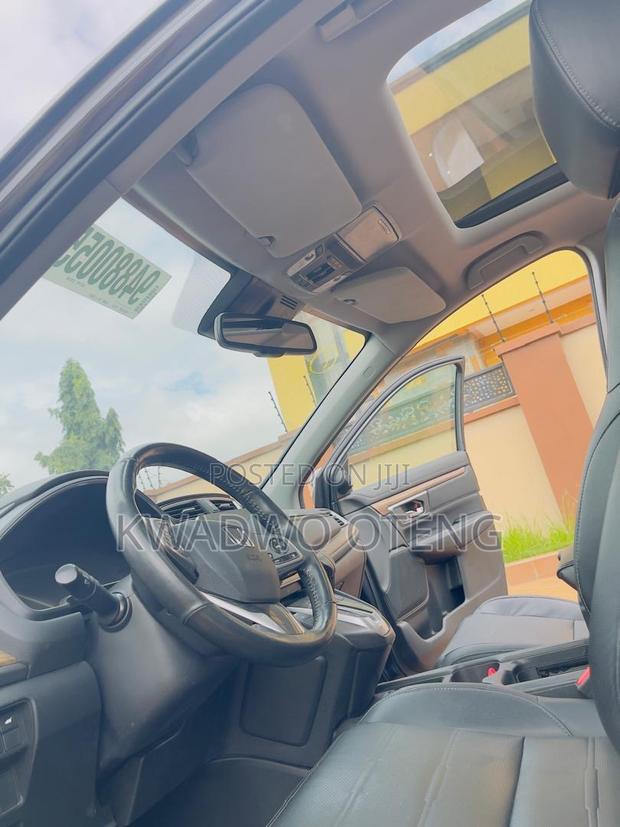 Honda CR-V Touring AWD 2019 Gray