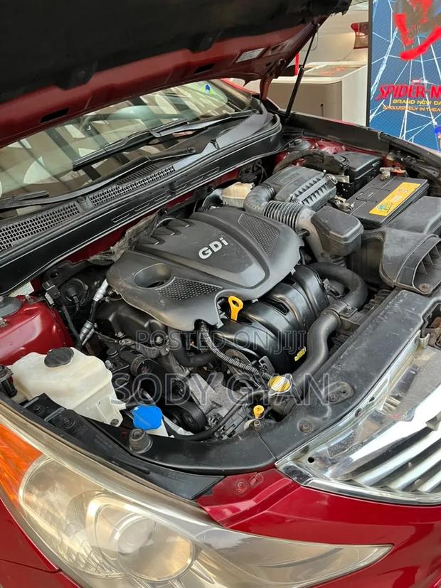 Hyundai Sonata 2012 Red