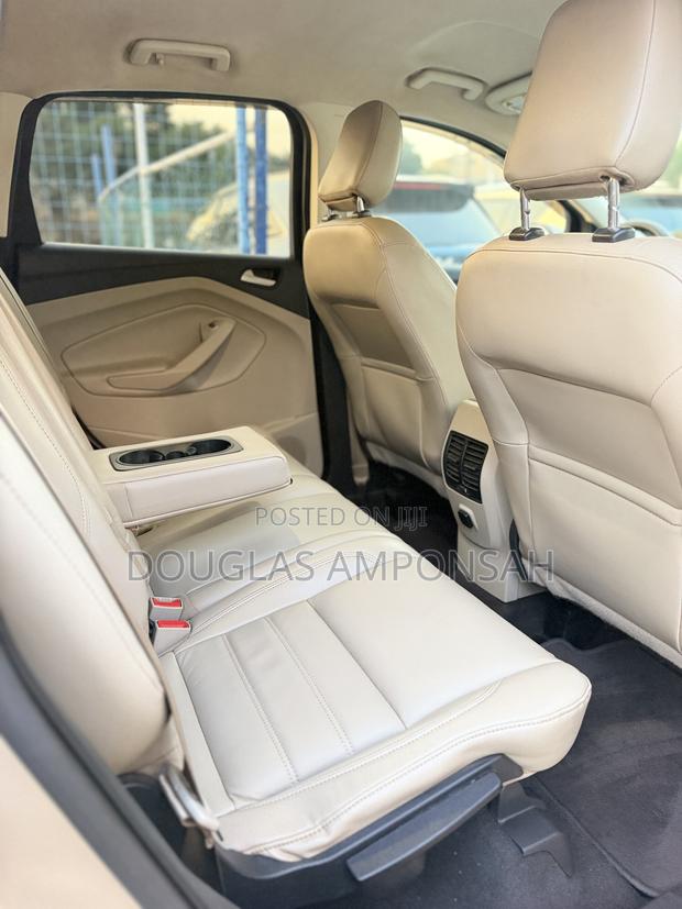 Ford Escape 2018 Beige