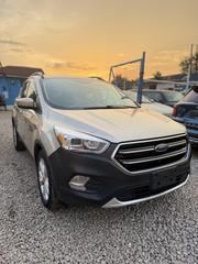 Ford Escape 2018 Beige for sale