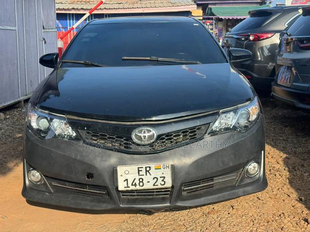 Toyota Camry SE 4dr Sedan (2.5L 4cyl 6A) 2013 Black