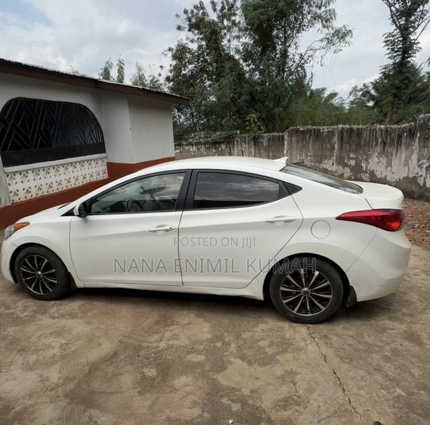Hyundai Elantra 2016 White
