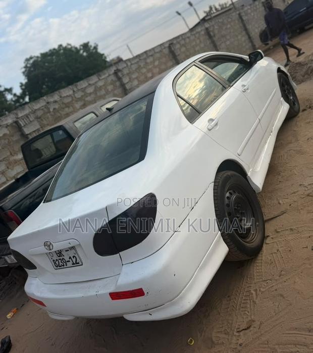 Toyota Corolla 2009 White