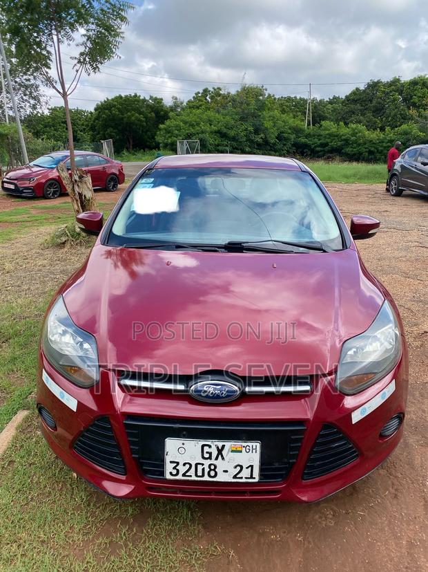 Ford Focus 2013 Red