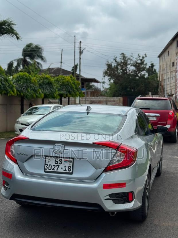 Honda Civic 2017 Silver
