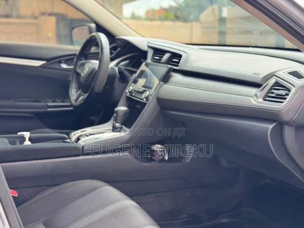 Honda Civic 2017 Silver