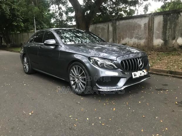 Mercedes-Benz C300 2018 Gray