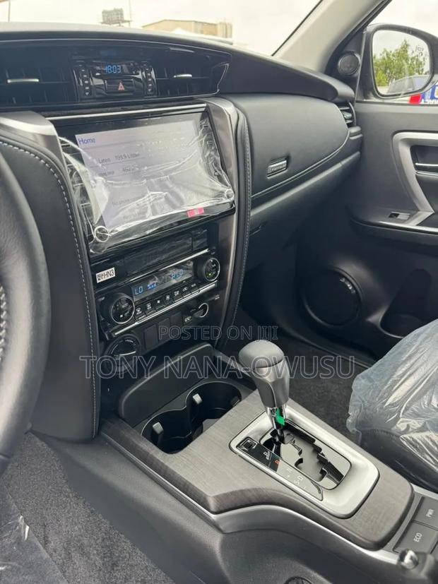 New Toyota Fortuner 2025 Black