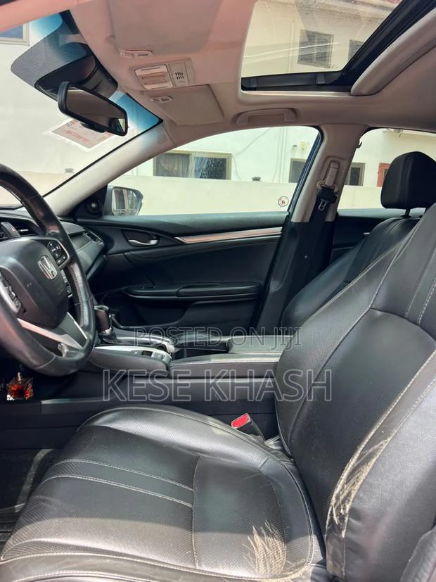 Honda Civic 2018 Blue